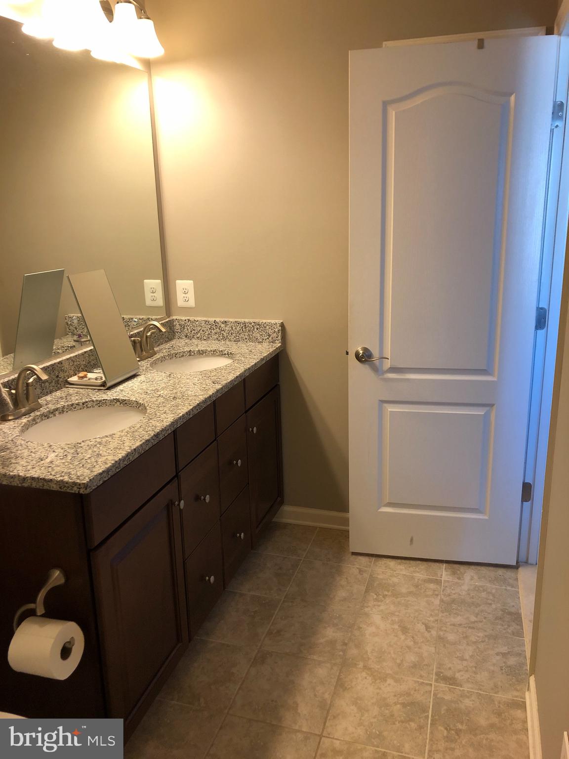 939 Ramble Run Road Baltimore, MD 21220 - Photo 15 of 26 Master Bath