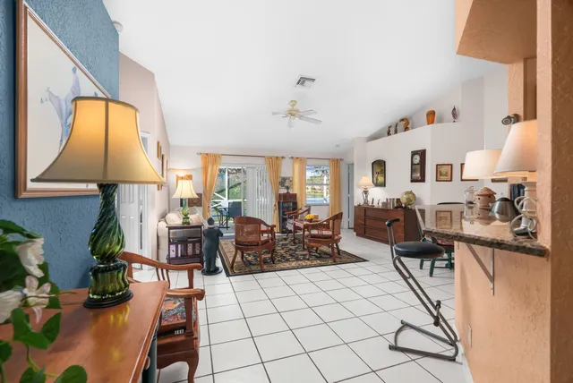 $3,100 | 5260 Grande Palm Circle, Delray Beach, FL 33484
