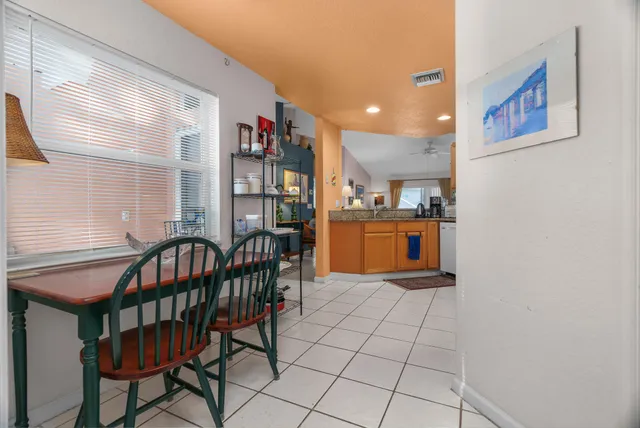 $3,100 | 5260 Grande Palm Circle, Delray Beach, FL 33484