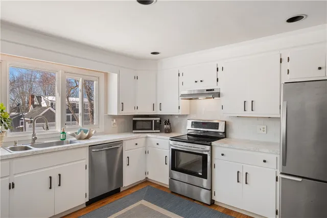 $1,600,000 | 11 O Donnell Road, Middletown, RI 02842