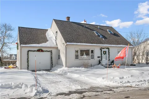 $1,600,000 | 11 O Donnell Road, Middletown, RI 02842