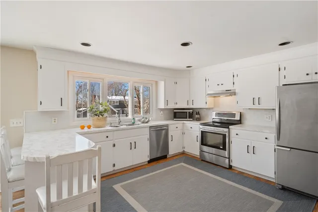 $1,600,000 | 11 O Donnell Road, Middletown, RI 02842