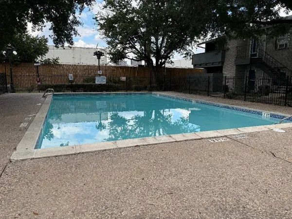 $95,000 | 9797 Leawood Boulevard, Unit 601, Houston, TX 77099