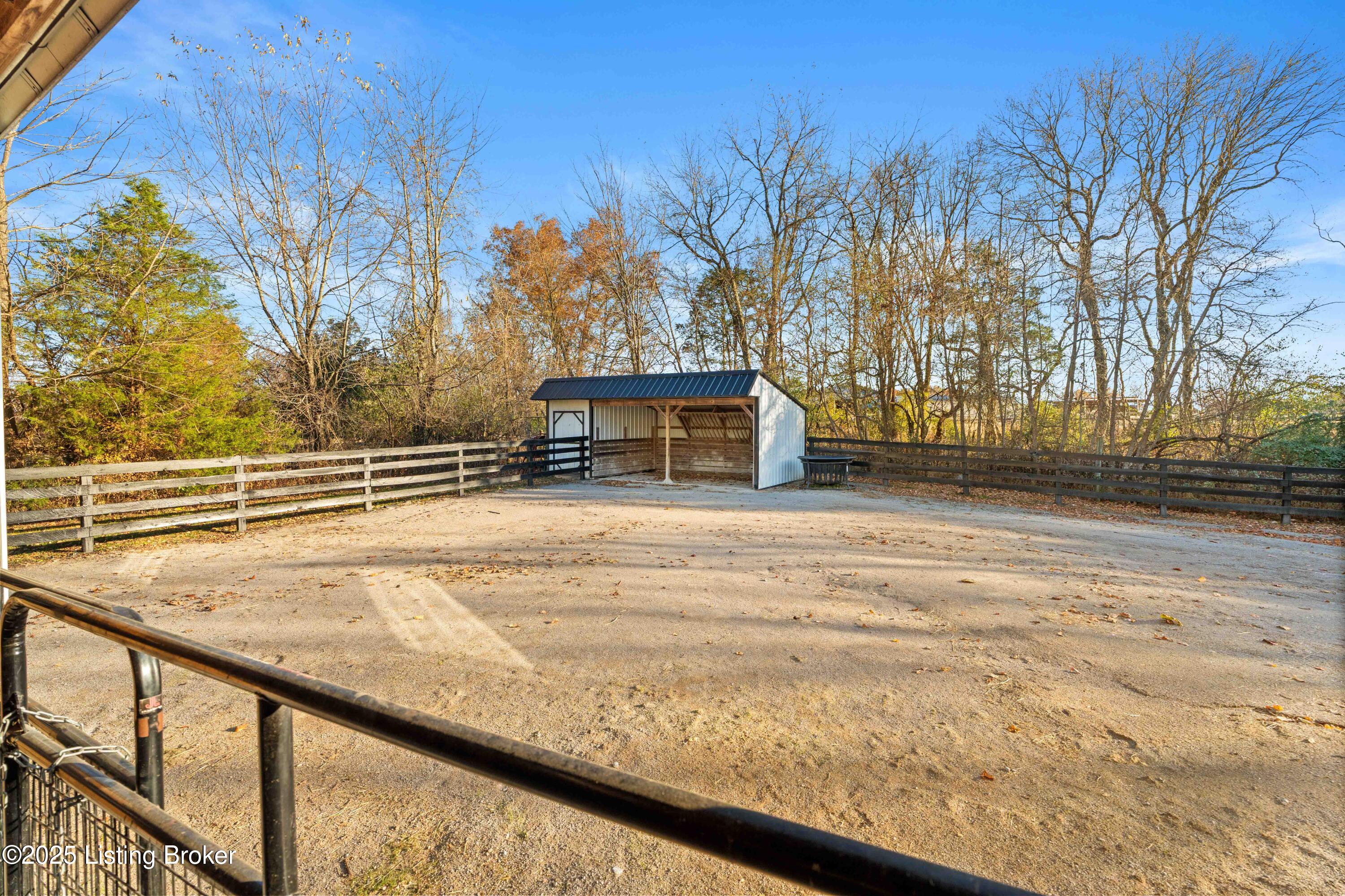4199 Webb Road Simpsonville, KY 40067 - Photo 72 of 101 DSC03551
