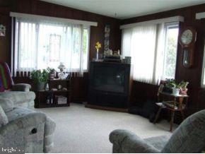 106 Cayuga Road Barnegat, NJ 08005 - Photo 8 of 12 Gallery Image 8