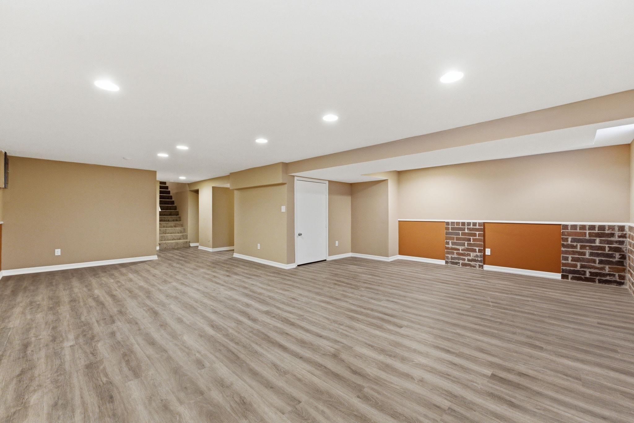 900 Green Street Hudson, WI 54016 - Photo 30 of 39
