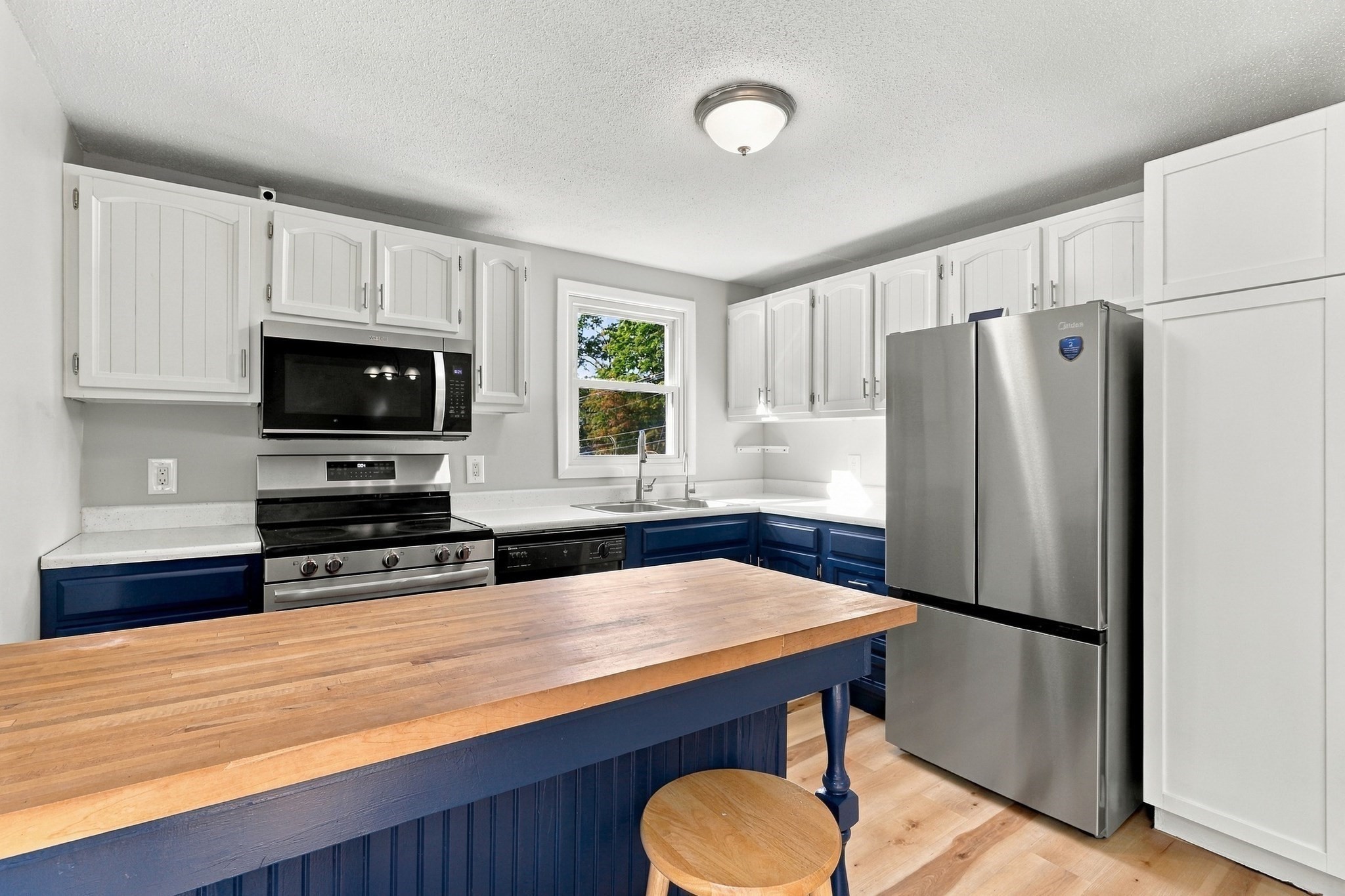 82 City Depot Road Charlton, MA 01507 - Photo 11 of 40 Gallery Image 11