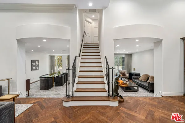 $1,749,000 | 433 North Doheny Drive, Unit 103, Beverly Hills, CA 90210