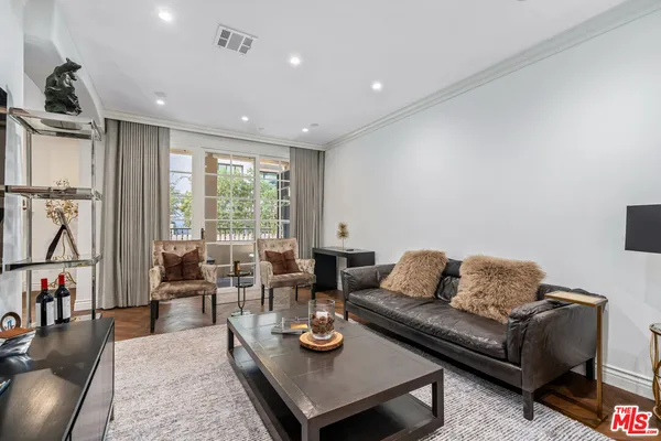 $1,749,000 | 433 North Doheny Drive, Unit 103, Beverly Hills, CA 90210