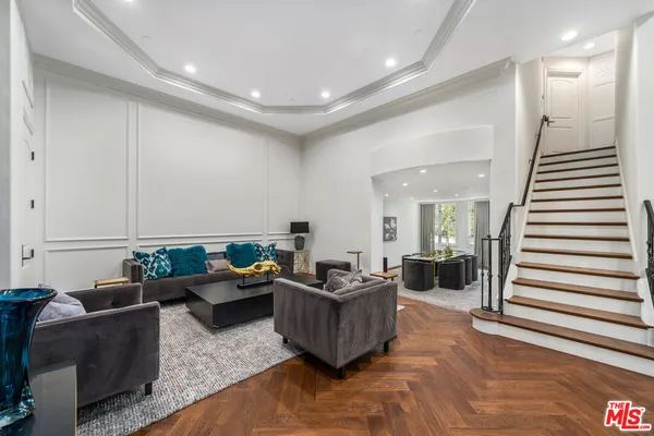 $1,749,000 | 433 North Doheny Drive, Unit 103, Beverly Hills, CA 90210