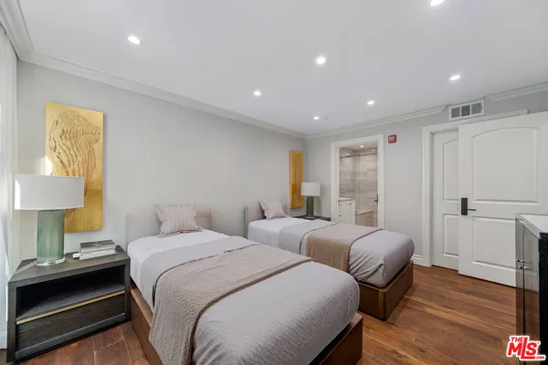 $1,749,000 | 433 North Doheny Drive, Unit 103, Beverly Hills, CA 90210