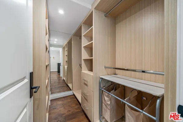 $1,749,000 | 433 North Doheny Drive, Unit 103, Beverly Hills, CA 90210