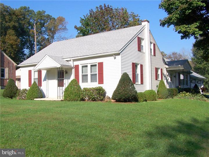1085 Magazine Road Green Lane, PA 18054 - Photo 1 of 23 Gallery Image 1