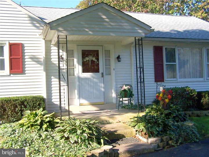 1085 Magazine Road Green Lane, PA 18054 - Photo 3 of 23 Gallery Image 3