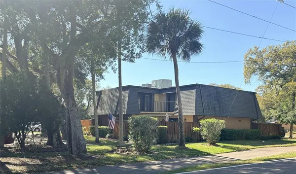 $3,200 | 3810 Saxon Drive, New Smyrna Beach, FL 32169