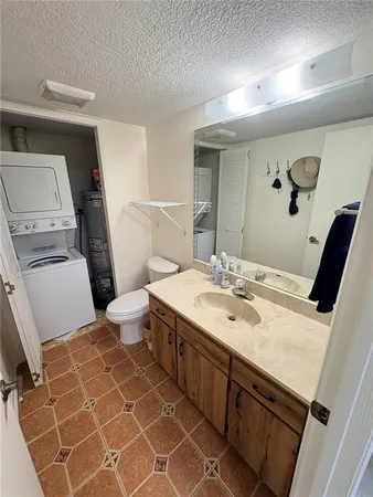 $3,200 | 3810 Saxon Drive, New Smyrna Beach, FL 32169
