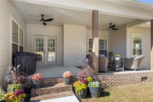 $795,000 | 621 Crooked Trace Lane, Seneca, SC 29672