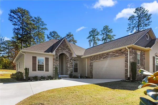 $795,000 | 621 Crooked Trace Lane, Seneca, SC 29672