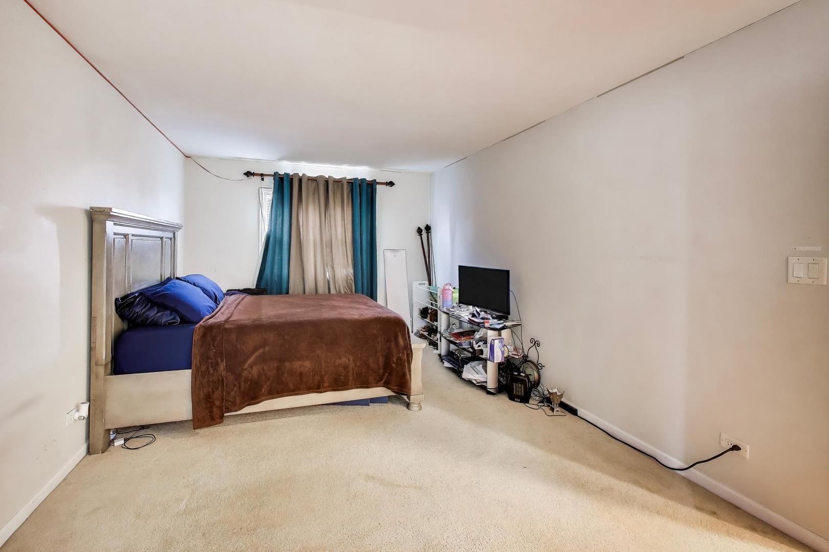 6400 North Ridge Boulevard, Unit 402 Chicago, IL 60626 - Photo 10 of 16