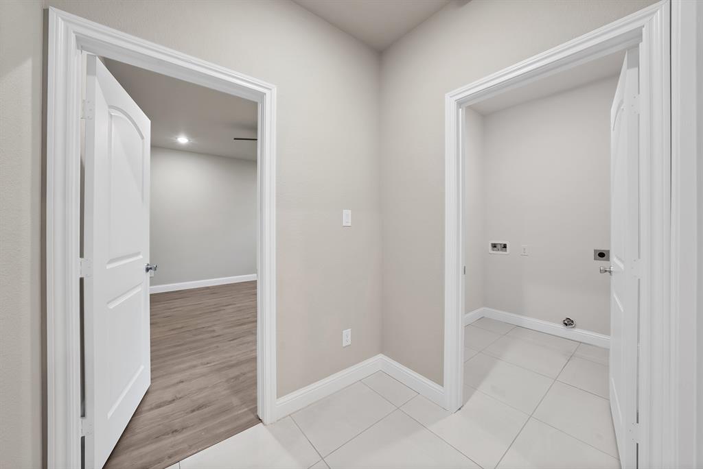 1112 Trinity Street Cleburne, TX 76031 - Photo 17 of 36