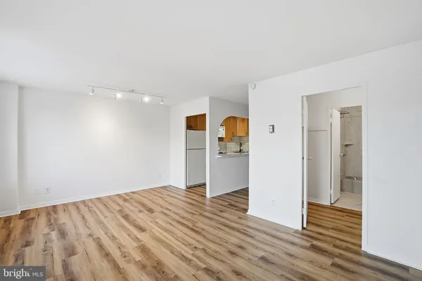 $245,000 | 2829 Connecticut Avenue Northwest, Unit 411, Washington, DC 20008