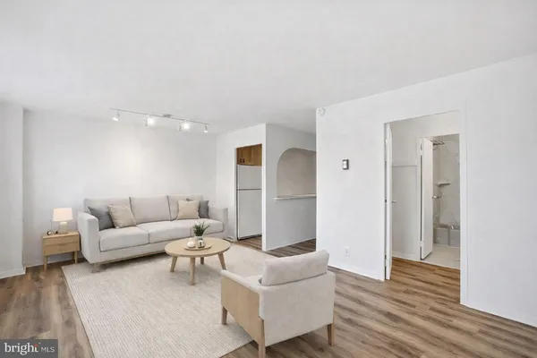 $245,000 | 2829 Connecticut Avenue Northwest, Unit 411, Washington, DC 20008