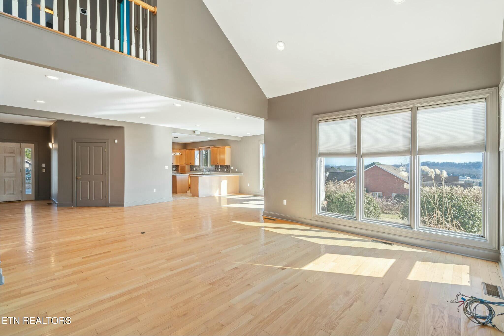 1809 Falling Waters Road Knoxville, TN 37922 - Photo 15 of 52 Great Room, Mtn View