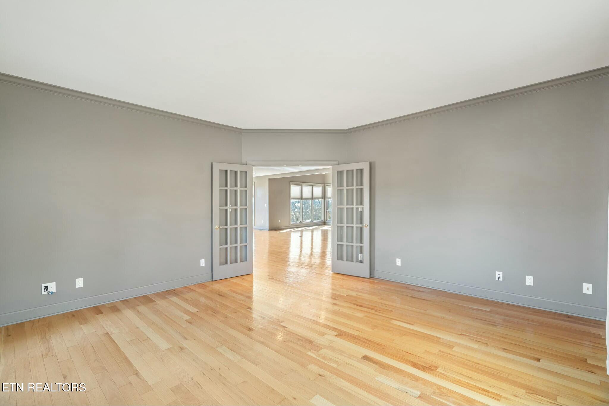 1809 Falling Waters Road Knoxville, TN 37922 - Photo 26 of 52 Family Room