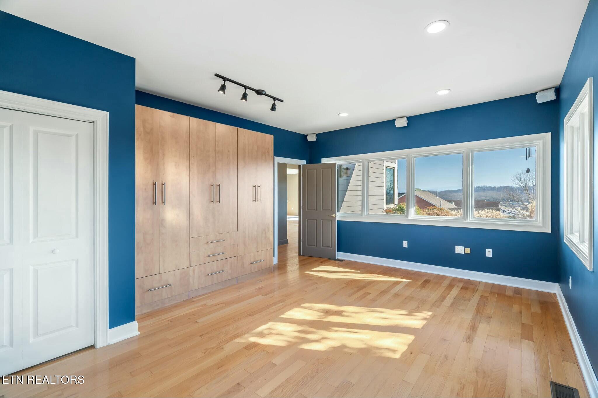1809 Falling Waters Road Knoxville, TN 37922 - Photo 34 of 52 Guest