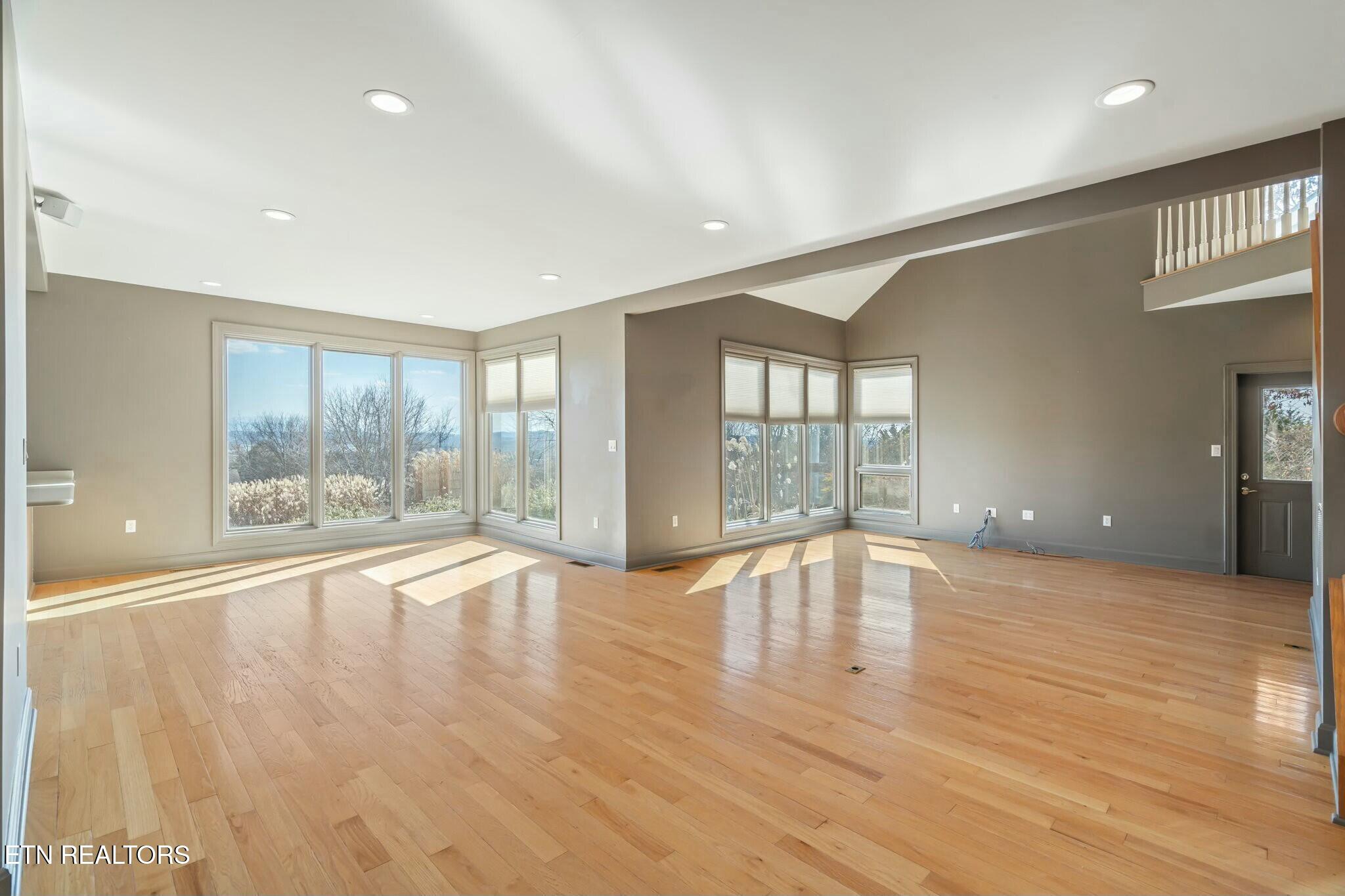 1809 Falling Waters Road Knoxville, TN 37922 - Photo 10 of 52 Great Room, Mtn View