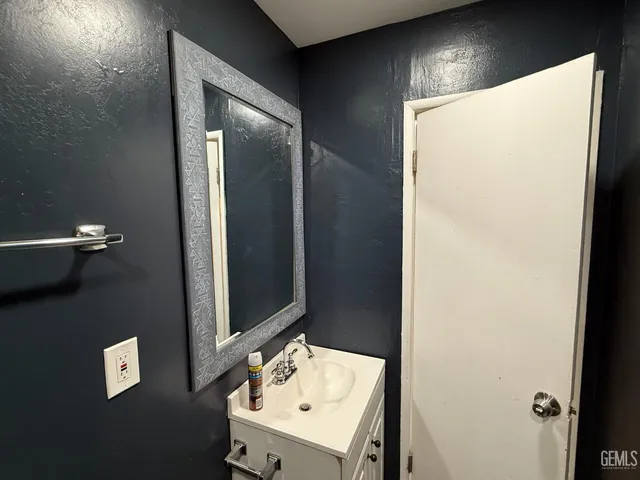 $195,000 | Undisclosed Address, Bakersfield, CA 93306