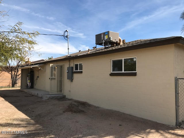 902 West Santa Rosa Street Tucson, AZ 85706 - Photo 3 of 10 Gallery Image 3