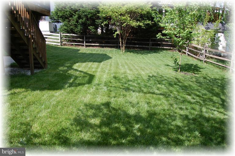 829 Sunny Chapel Road Odenton, MD 21113 - Photo 12 of 30 Fenced Back yard