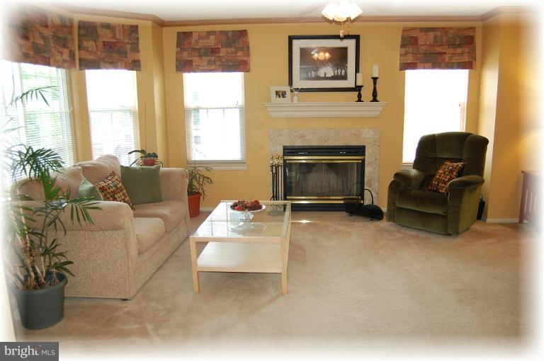 829 Sunny Chapel Road Odenton, MD 21113 - Photo 10 of 30 Family Room