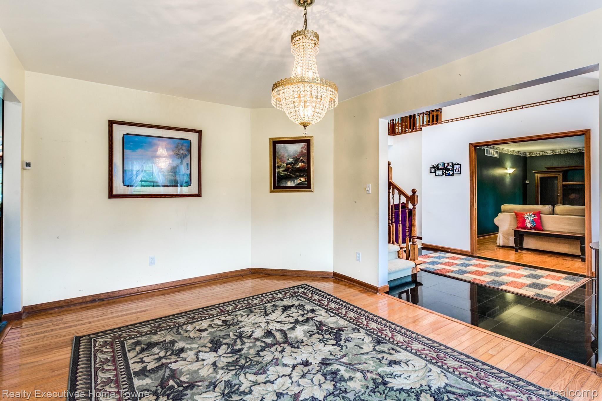 301 Pine Ridge Road St. Clair, MI 48079 - Photo 19 of 72 301 Pine Ridge Rd-16.JPG