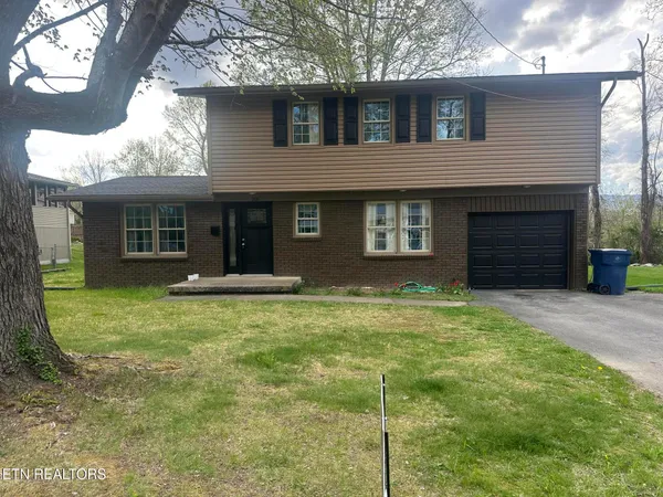 $259,000 | 206 Summit Drive, Middlesboro, KY 40965