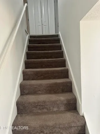 $259,000 | 206 Summit Drive, Middlesboro, KY 40965