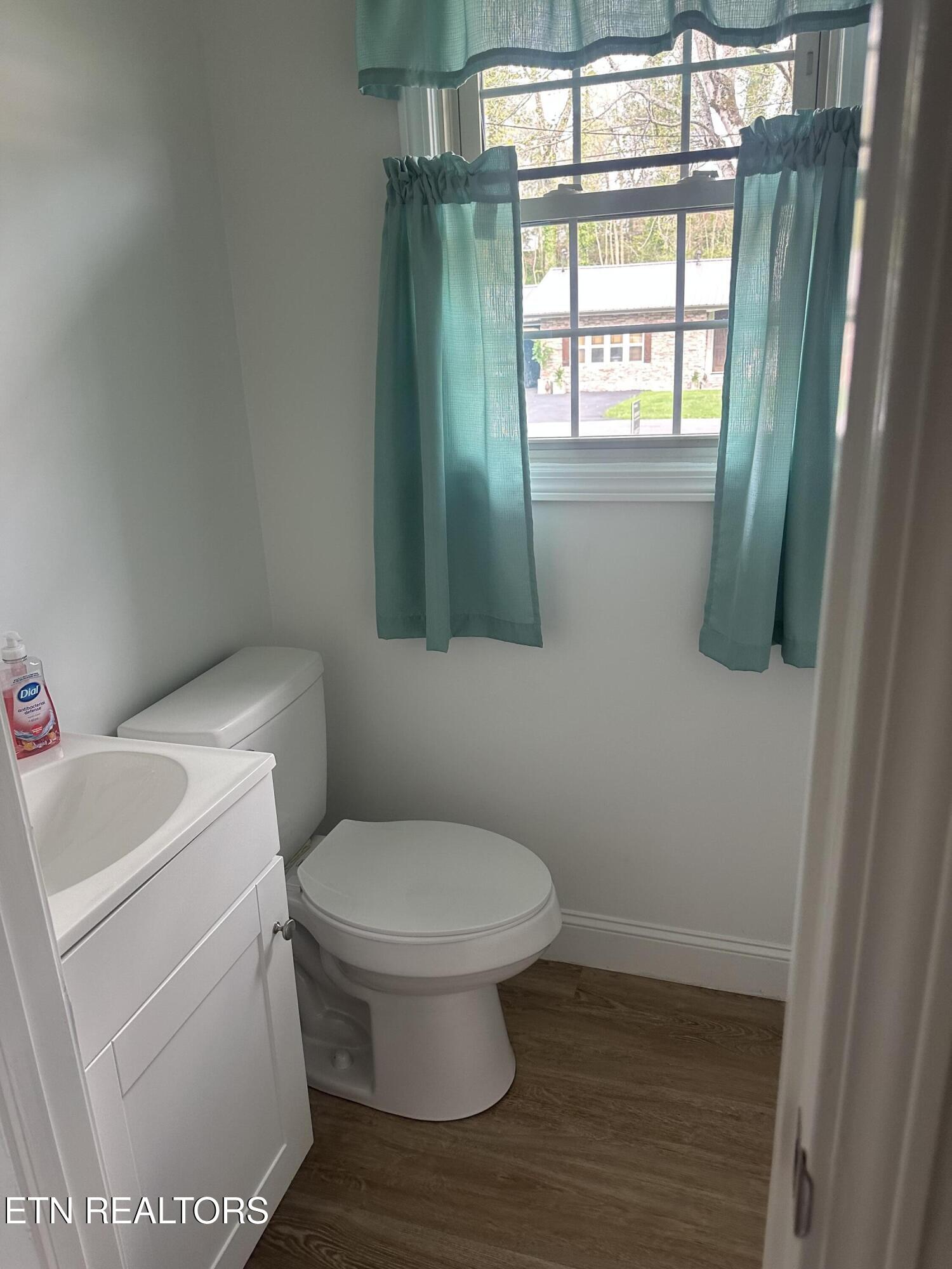 206 Summit Drive Middlesboro, KY 40965 - Photo 14 of 29 IMG_1498