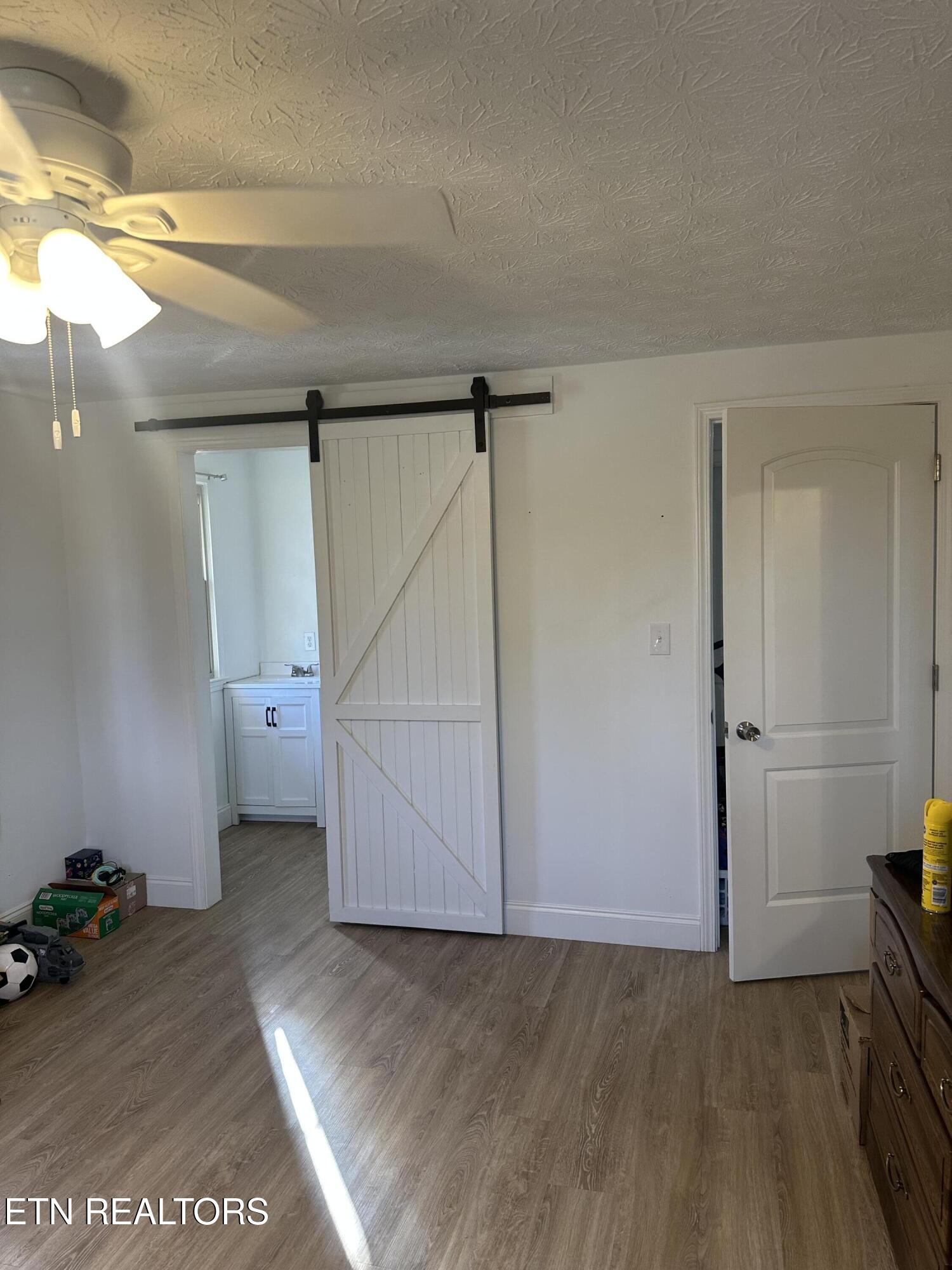 206 Summit Drive Middlesboro, KY 40965 - Photo 15 of 33 IMG_1009