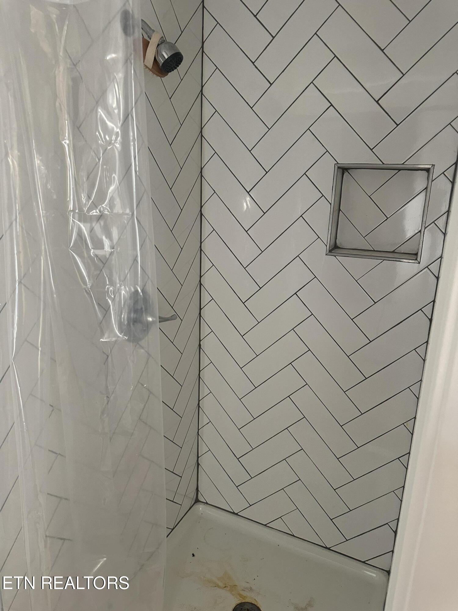 206 Summit Drive Middlesboro, KY 40965 - Photo 17 of 33 IMG_1006