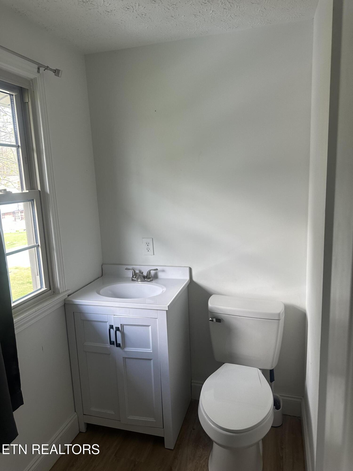 206 Summit Drive Middlesboro, KY 40965 - Photo 22 of 29 IMG_1509