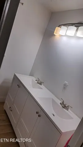 $279,000 | 206 Summit Drive, Middlesboro, KY 40965