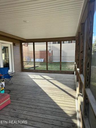 $259,000 | 206 Summit Drive, Middlesboro, KY 40965