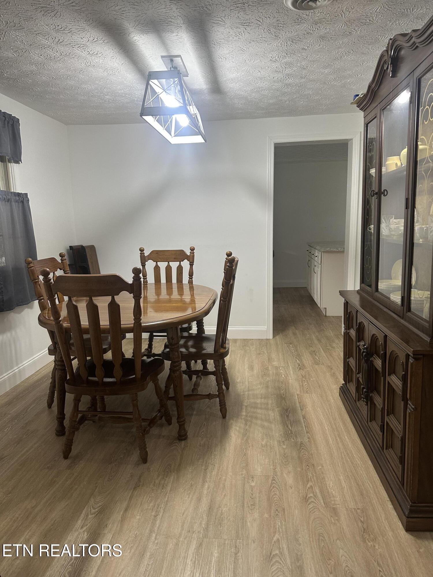 206 Summit Drive Middlesboro, KY 40965 - Photo 7 of 29 IMG_1502