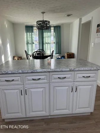 $259,000 | 206 Summit Drive, Middlesboro, KY 40965