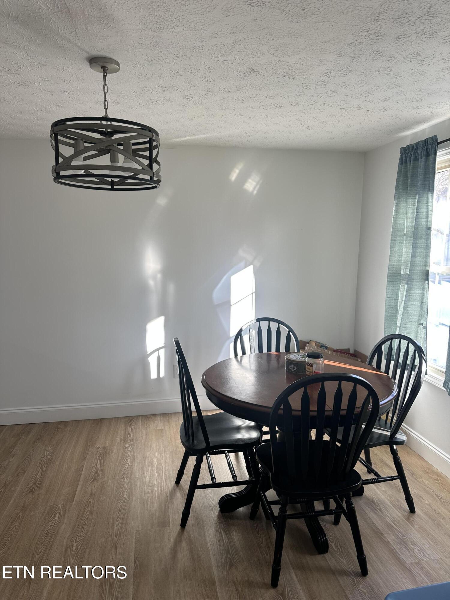 206 Summit Drive Middlesboro, KY 40965 - Photo 9 of 33 IMG_0989