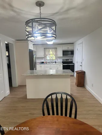 $259,000 | 206 Summit Drive, Middlesboro, KY 40965