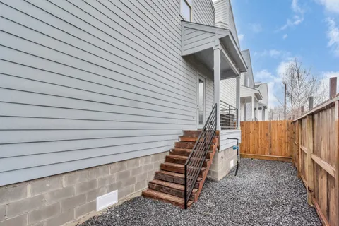 $339,900 | 5616 Savyon Drive, Houston, TX 77091