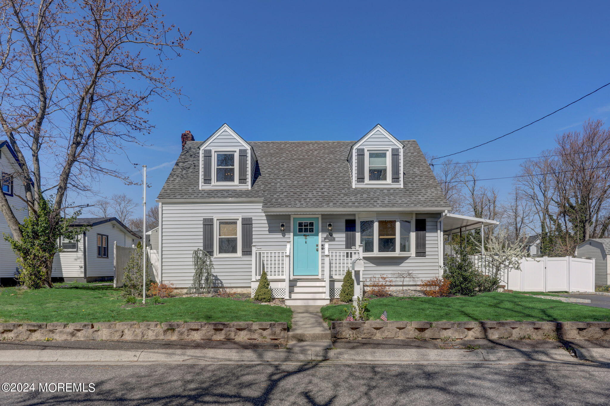 154 Ridge Avenue Belford, NJ 07718 - Photo 2 of 28 front view of a house with a yard