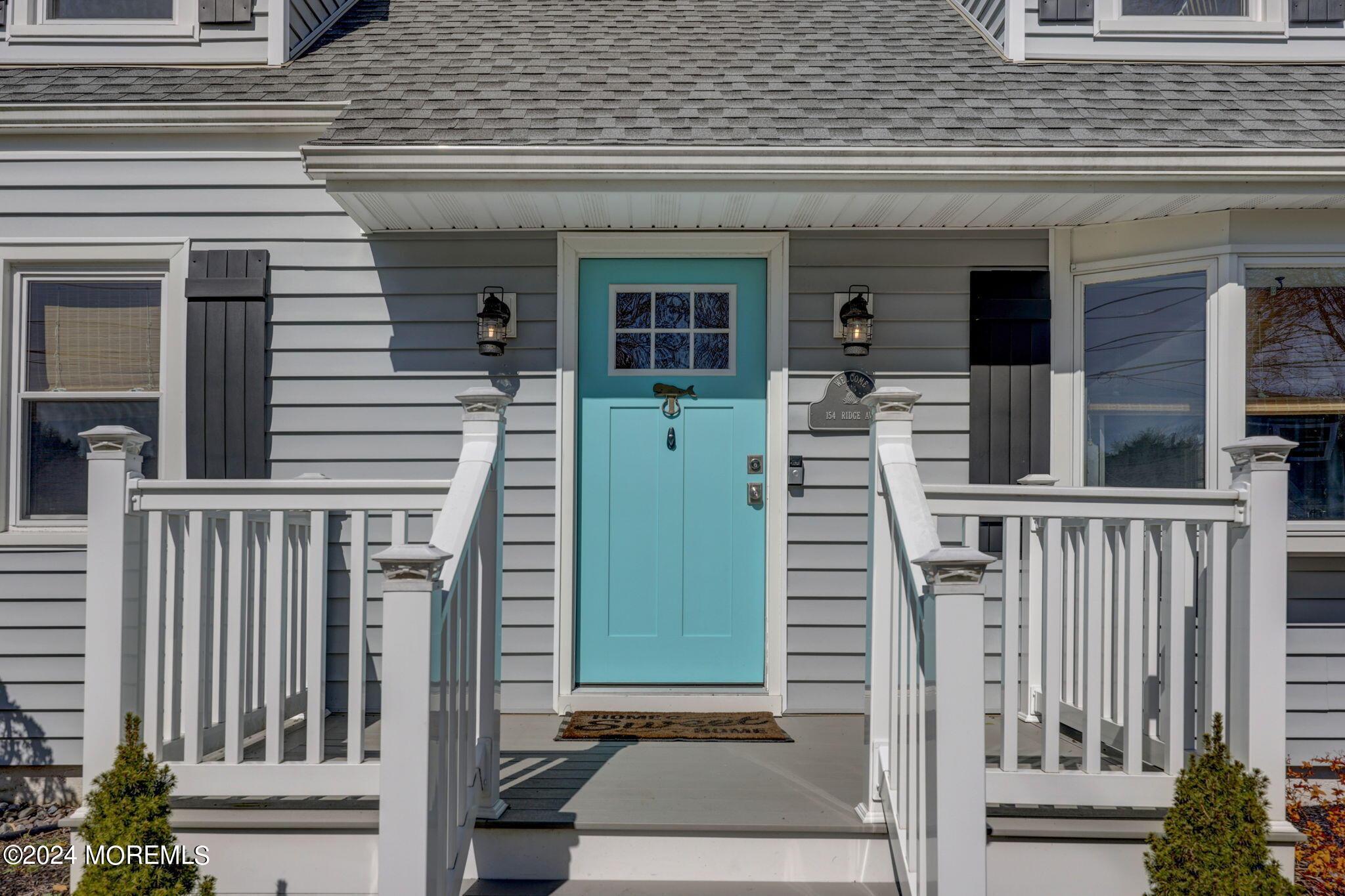 154 Ridge Avenue Belford, NJ 07718 - Photo 6 of 28 a view of a entrance of the building